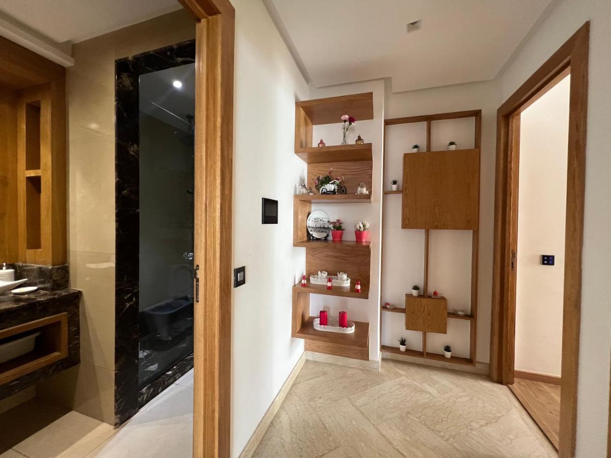 Luxury Apart 2 Ch -Casa Finance City Casablanca Esterno foto